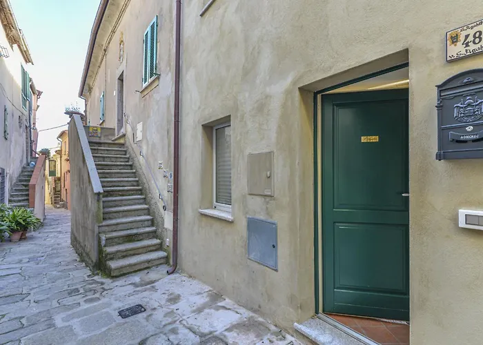 Sant'agabito By Interhome * マルチャーナ